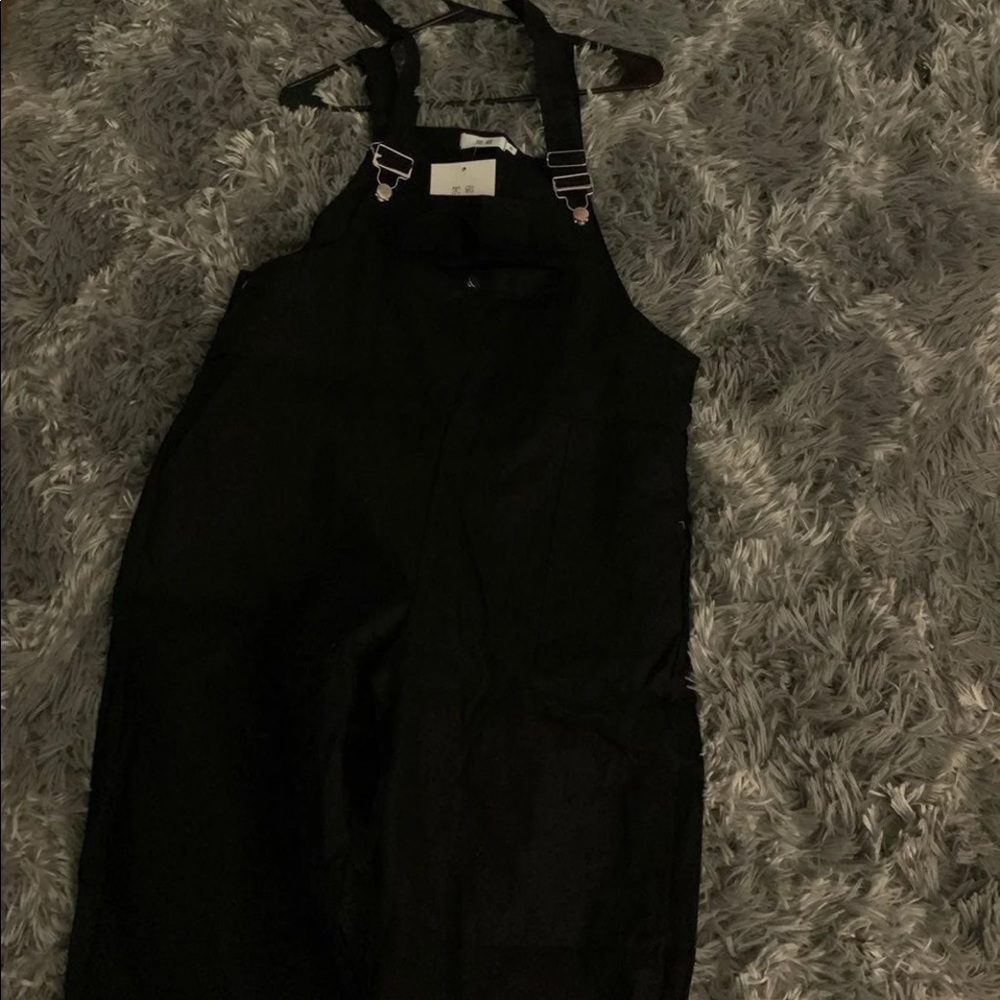 Black oversized overalls medium